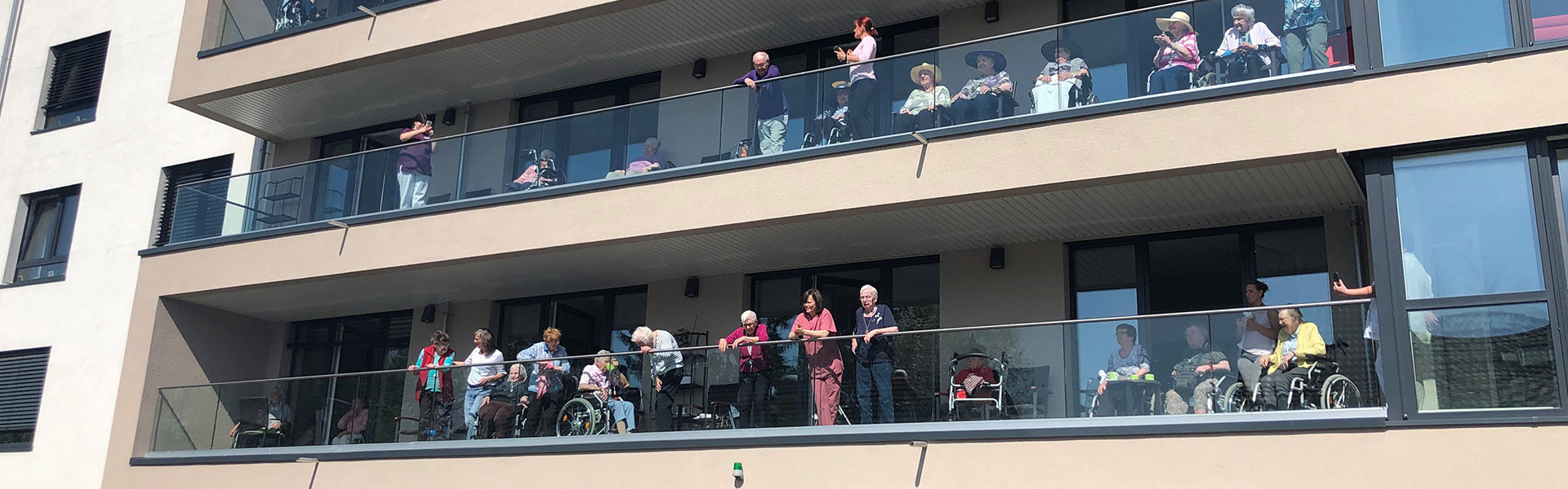 Balkon-Konzerte für Senioren- und Behindertenheime